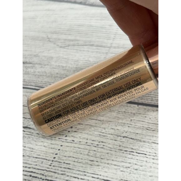 New Makeup Revolution Euphoric Gold Illuminateur Liquid Highlighter 18ml - Picture 3 of 6